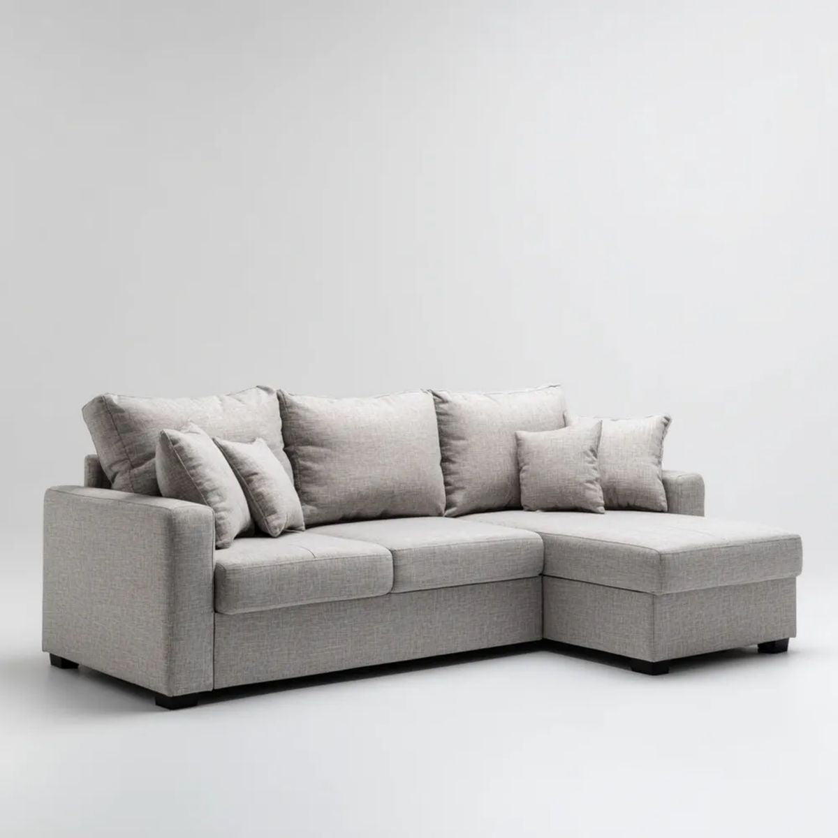 Sofa, 3 fotela w kolorze jasnoszarym z czarnym nóżkami, 250 × 160 × 85 cm